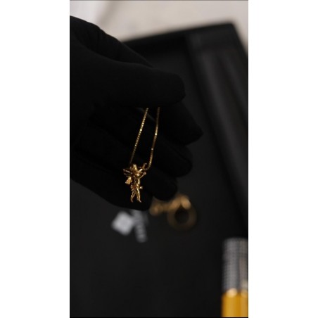 Querubín Dije en oro de 18kt