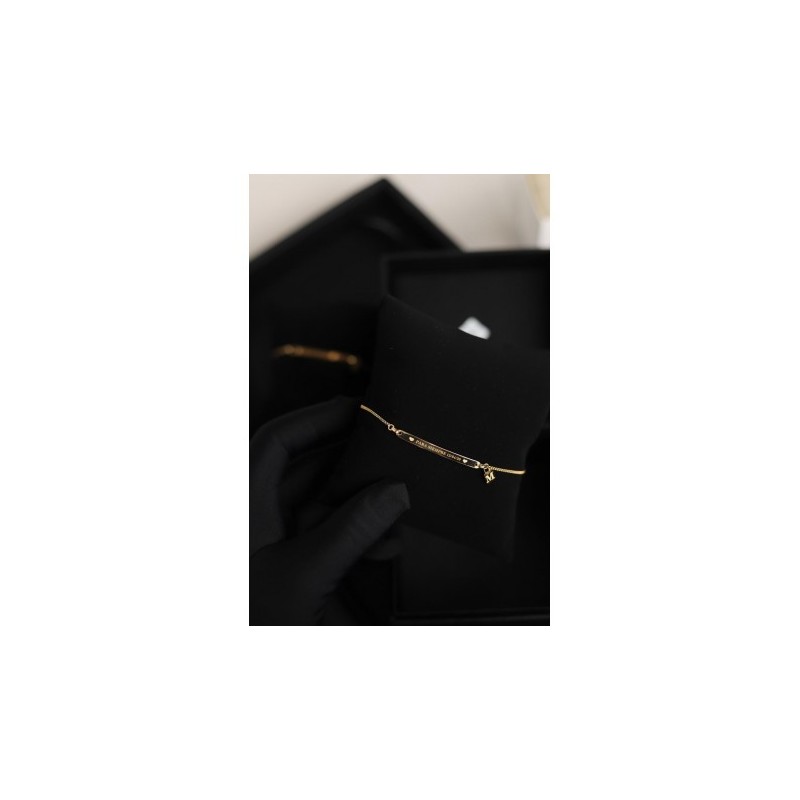 Esclava nombre tag cubana oro solido de 18kt